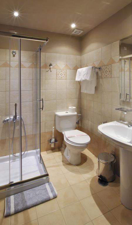Kentrikon Hotel Langádia Szoba fotó