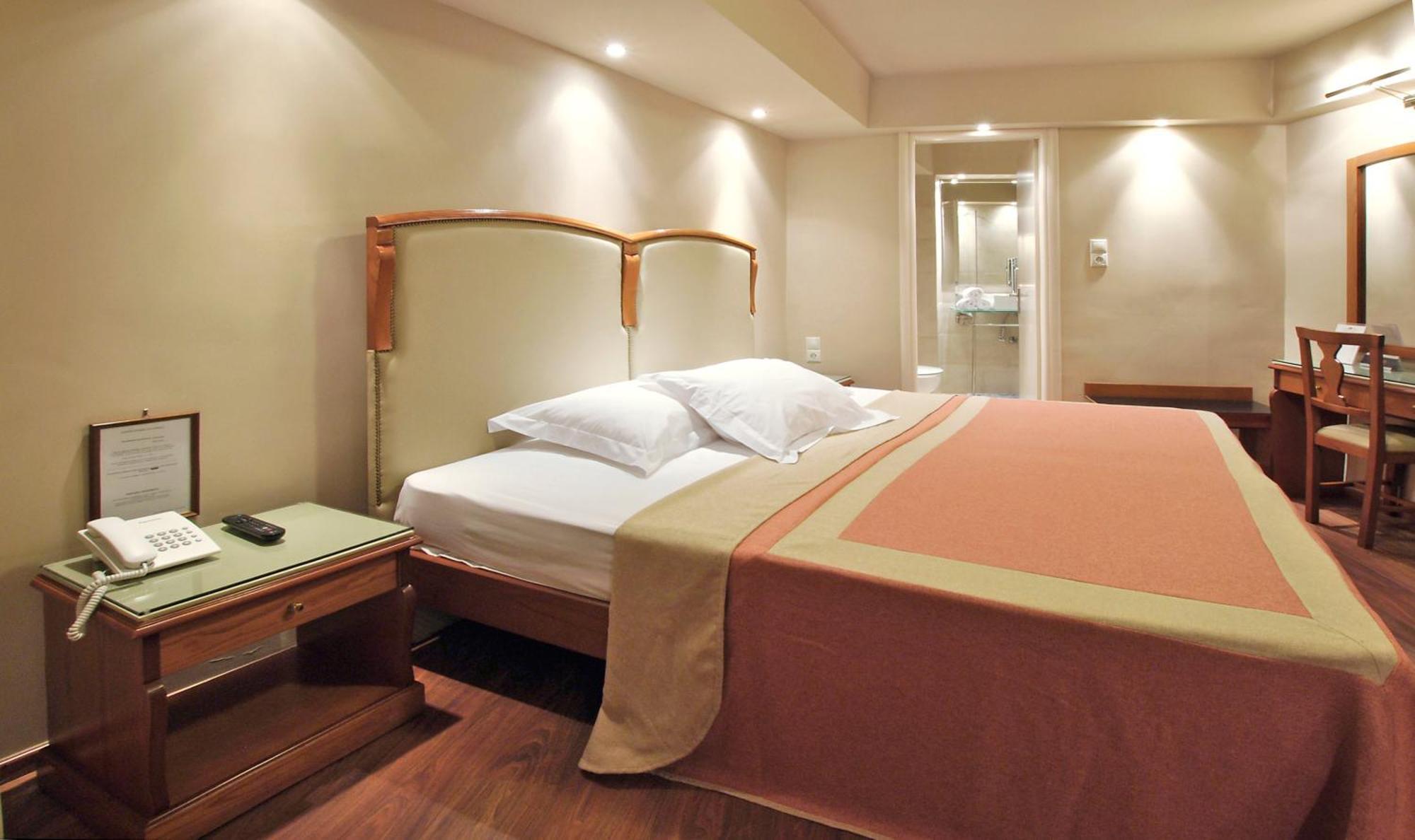 Kentrikon Hotel Langádia Szoba fotó